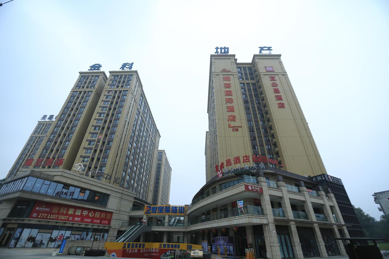 Ibis Chengdu West Jingcui Road Hotel Exterior photo